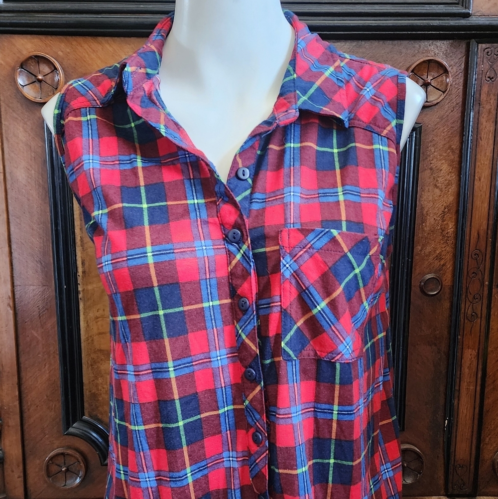 Passport Red and Blue Plaid Sleeveless Button-Down Shirt